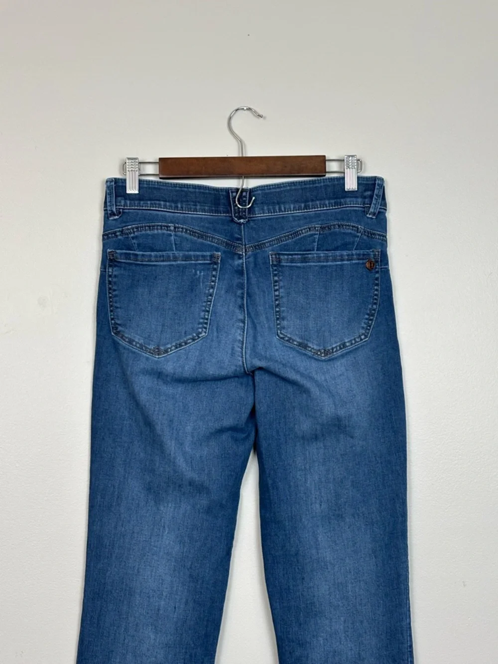 Democracy Jeans Womens 8 Blue Straight Leg Distressed Stretch Mid Rise Denim - Picture 6 of 9